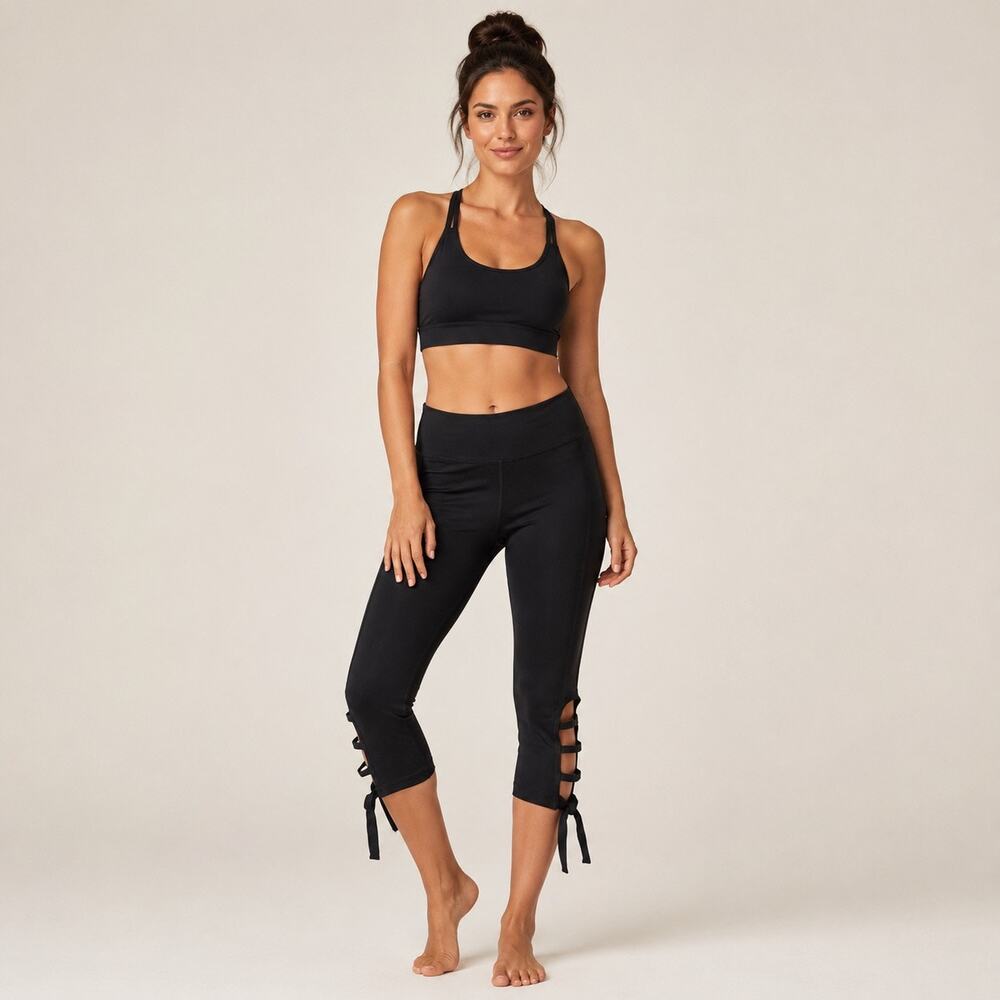 Joy Lab Capri leggings with ladder cut out and ties at hem in black. Women XL